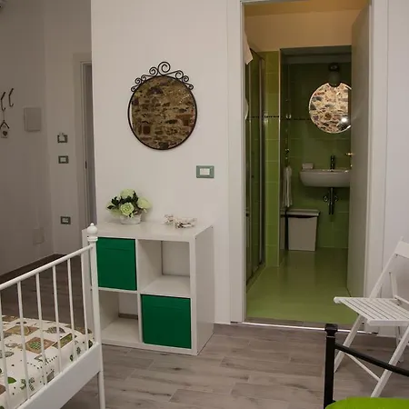 La Nana Gialla Guest house Riotorto