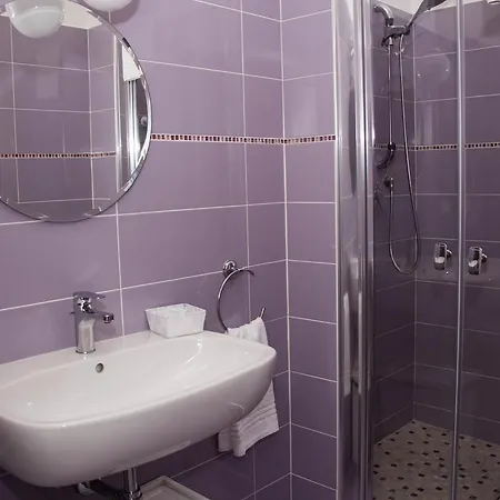 게스트하우스 La Nana Gialla 3*